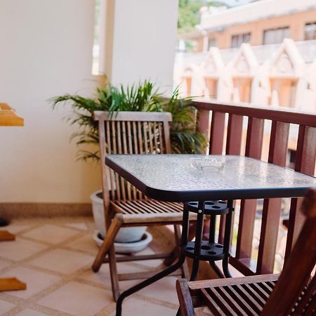 Patong Beach Side Hotel エクステリア 写真