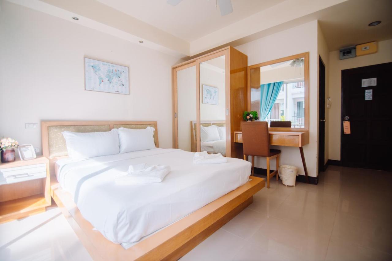 Patong Beach Side Hotel エクステリア 写真