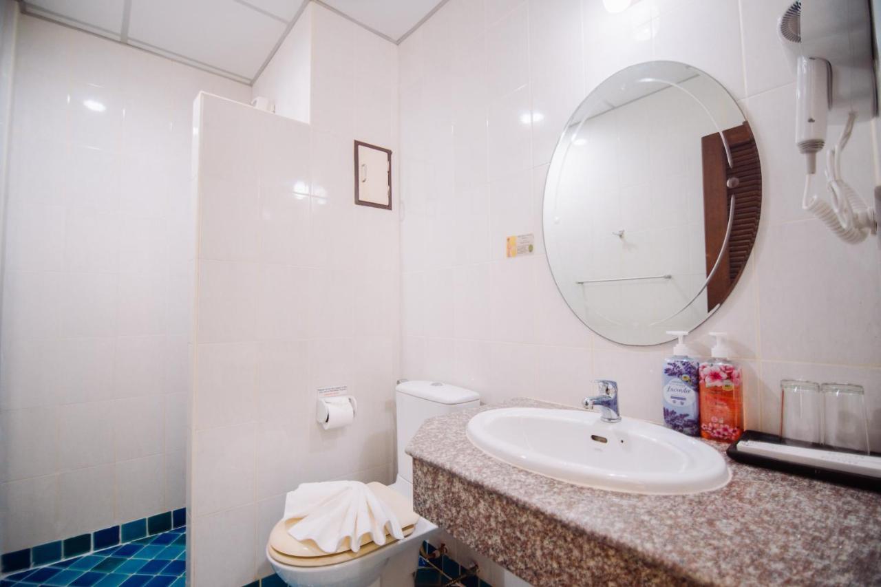 Patong Beach Side Hotel エクステリア 写真