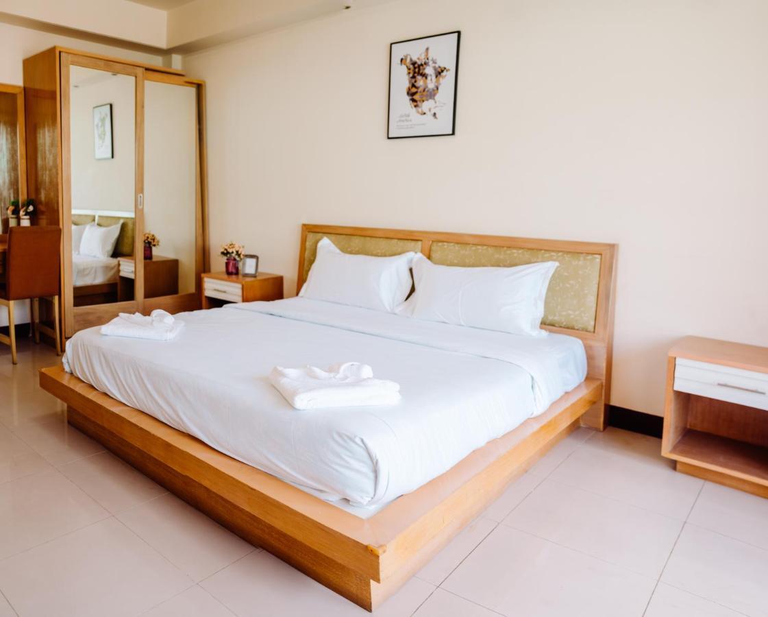 Patong Beach Side Hotel エクステリア 写真