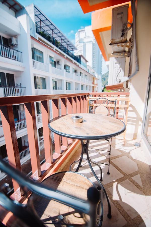 Patong Beach Side Hotel エクステリア 写真